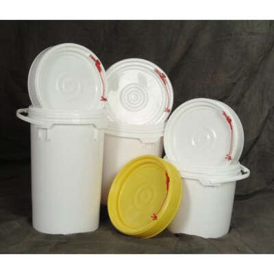 Pail, Plastic with Screw-Top Lid, 6 1/2 Gallon, Tamper Evident